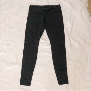 low rise black lululemon leggings